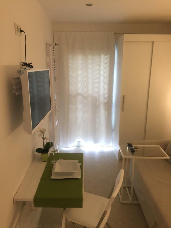 Privatzeit The green Mile Leverkusen Buitenkant foto