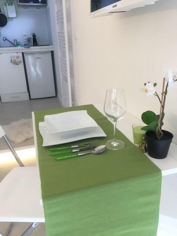 Privatzeit The green Mile Leverkusen Buitenkant foto